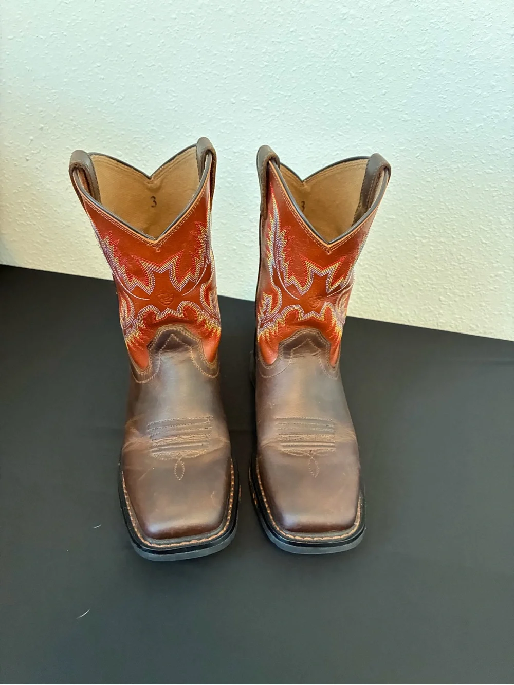 Ariat Brown Leather Boot Interior Label with Tan Lining